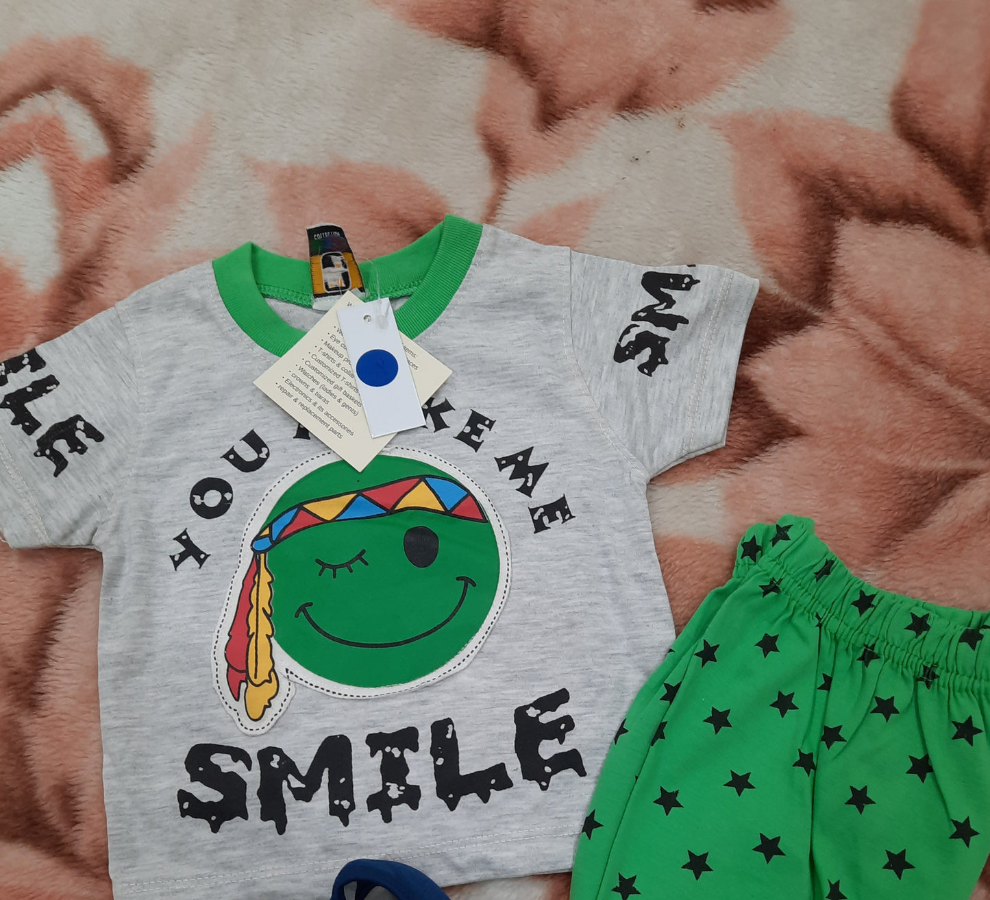 Baby clothing gift sets ideal for baby showers and new born baby occasions - SET D