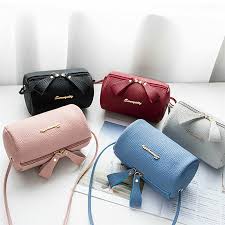 HANDBAGS & CLUTCHES