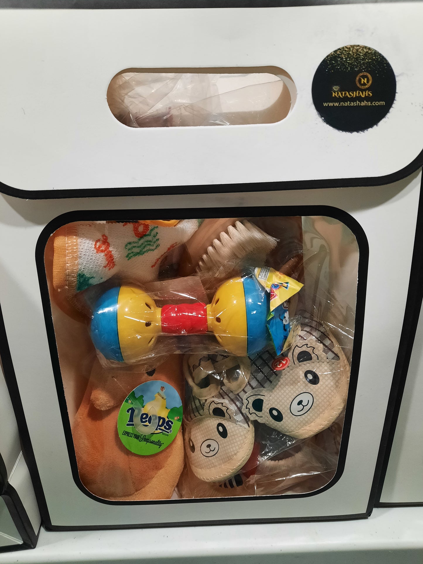 Baby clothing gift sets ideal for baby showers and new born baby occasions - SET B