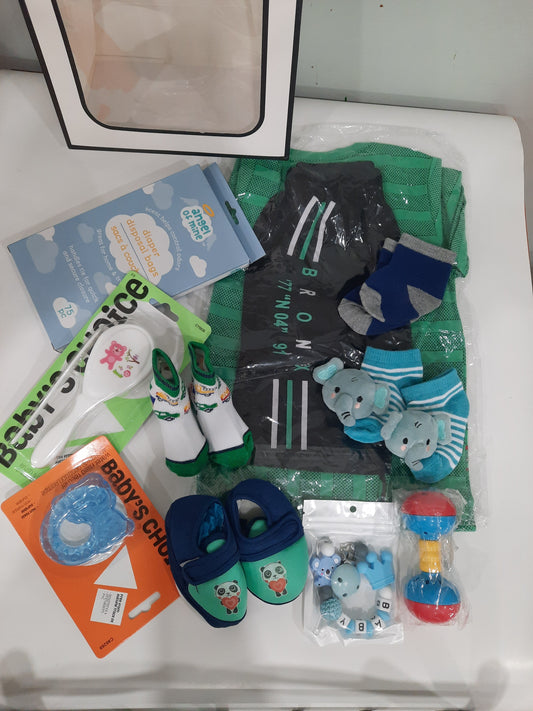 Baby clothing gift sets ideal for baby showers and new born baby occasions - SET G - NATASHAHS