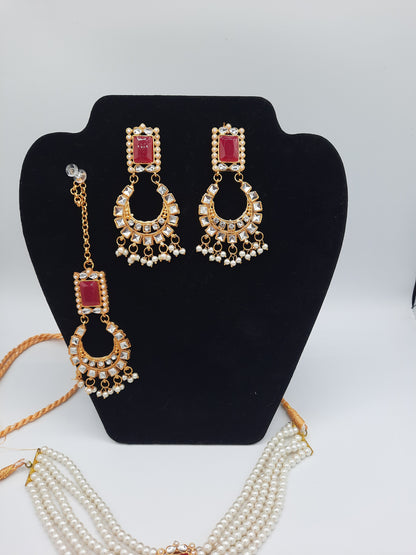 Guluband choker in pink and white colors with earrings and teeka