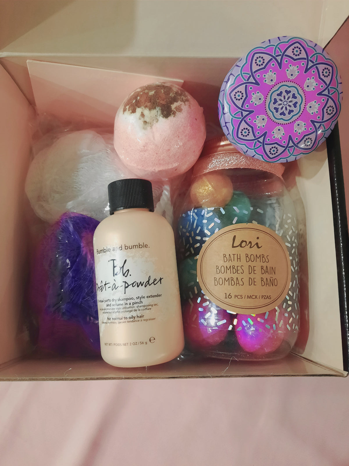 Bath set as a gift set with printed box dedicated to awesome person