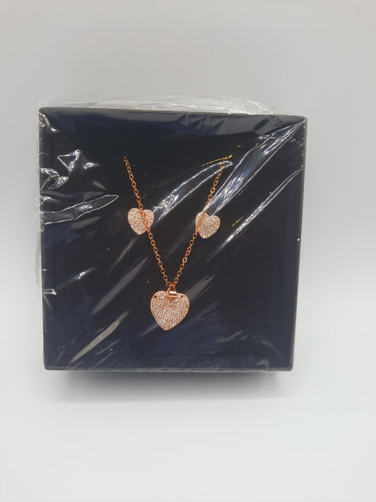 Gold plated heart shaped pendant and earrings set - NATASHAHS