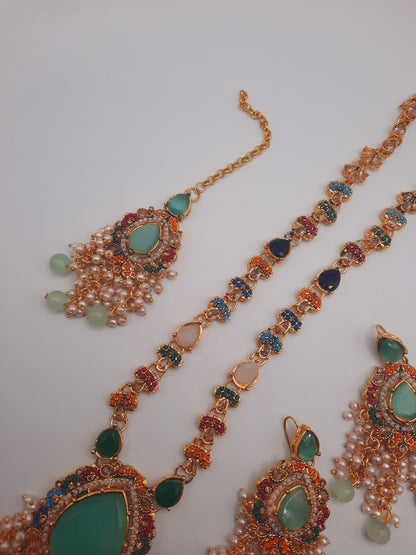 Noratan Kundan maala set with earrings and teeka for modern brides in black and green shades - NATASHAHS