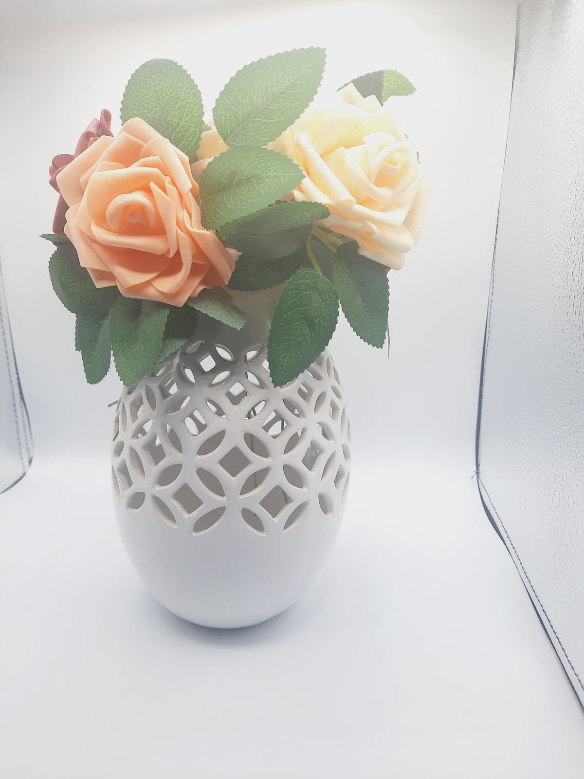 Luxury Artificial Rose Bouquet in White Ceramic Vase – Elegant Gift for Birthday, Anniversary & Home Décor