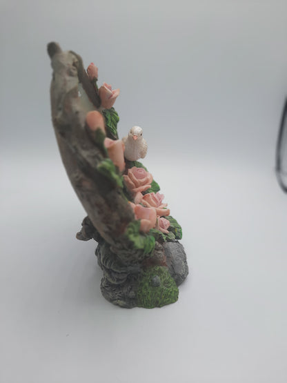 Vintage-style three-dimensional resin bird and rose diorama figurine