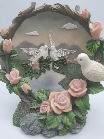Vintage-style three-dimensional resin bird and rose diorama figurine