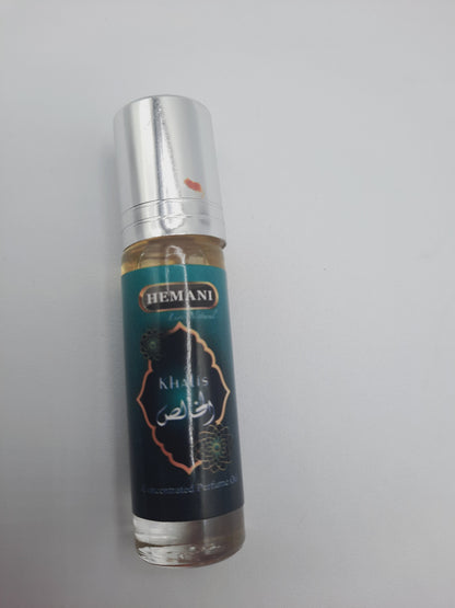 Hemani Khalis Concentrated Perfume Oil is a premium, non-alcoholic roll-on attar