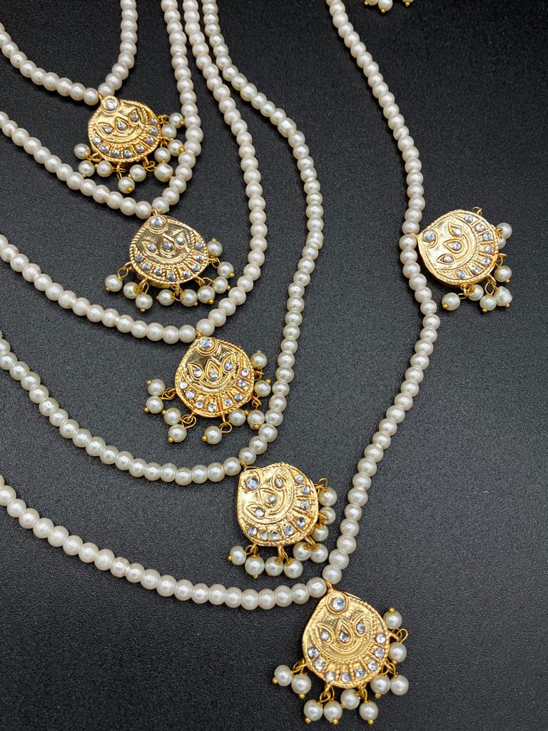 Bridal style kundan long mala kundan choker kundan jhumka and kundan teeka - NATASHAHS