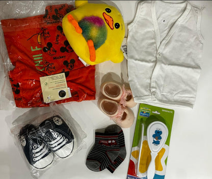 Baby clothing gift sets ideal for baby showers and new born baby occasions - SET A