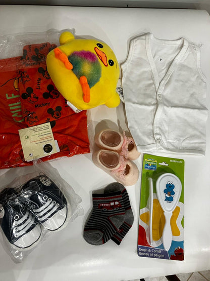 Baby clothing gift sets ideal for baby showers and new born baby occasions - SET A