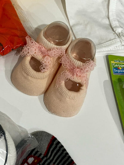 Baby clothing gift sets ideal for baby showers and new born baby occasions - SET A