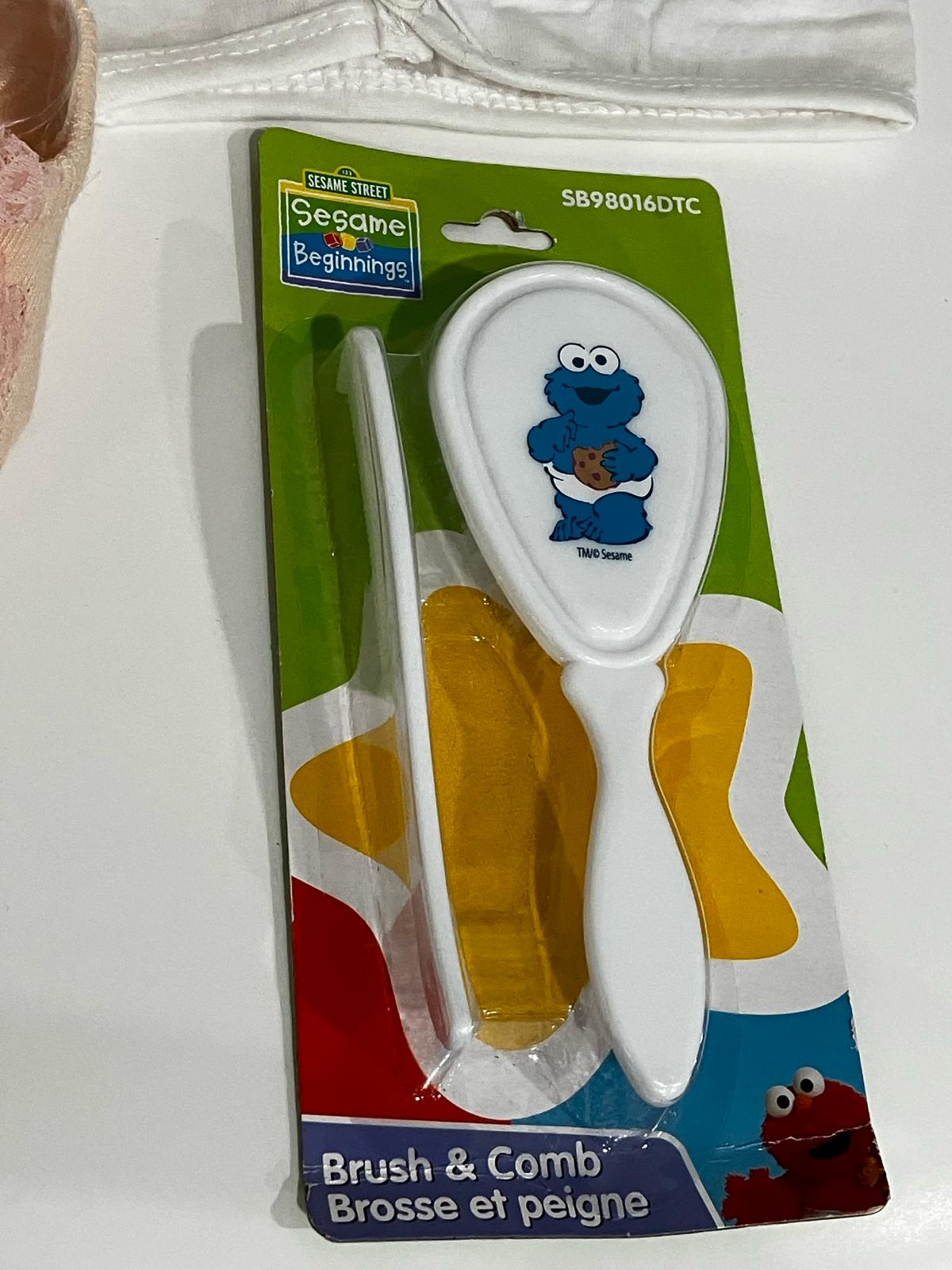 Baby clothing gift sets ideal for baby showers and new born baby occasions - SET A