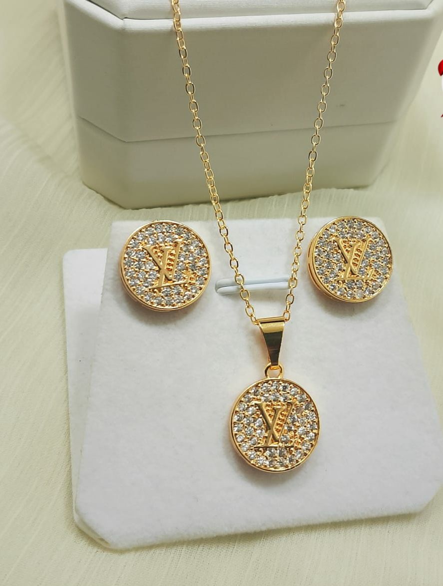 Pendant and earrings with LV iconic design - NATASHAHS