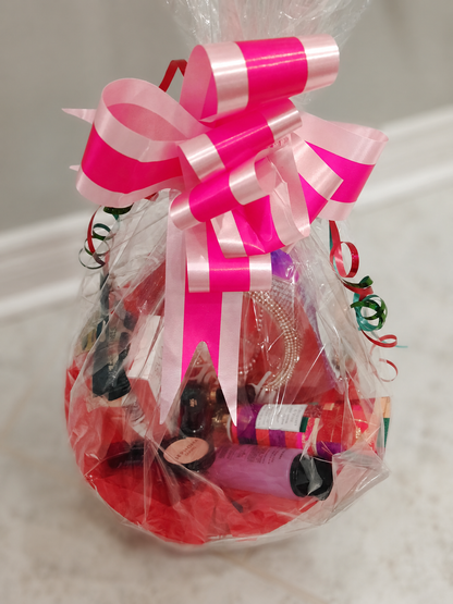 Gift basket for a gorgeous lady with all makeup essentials taht a girl needs