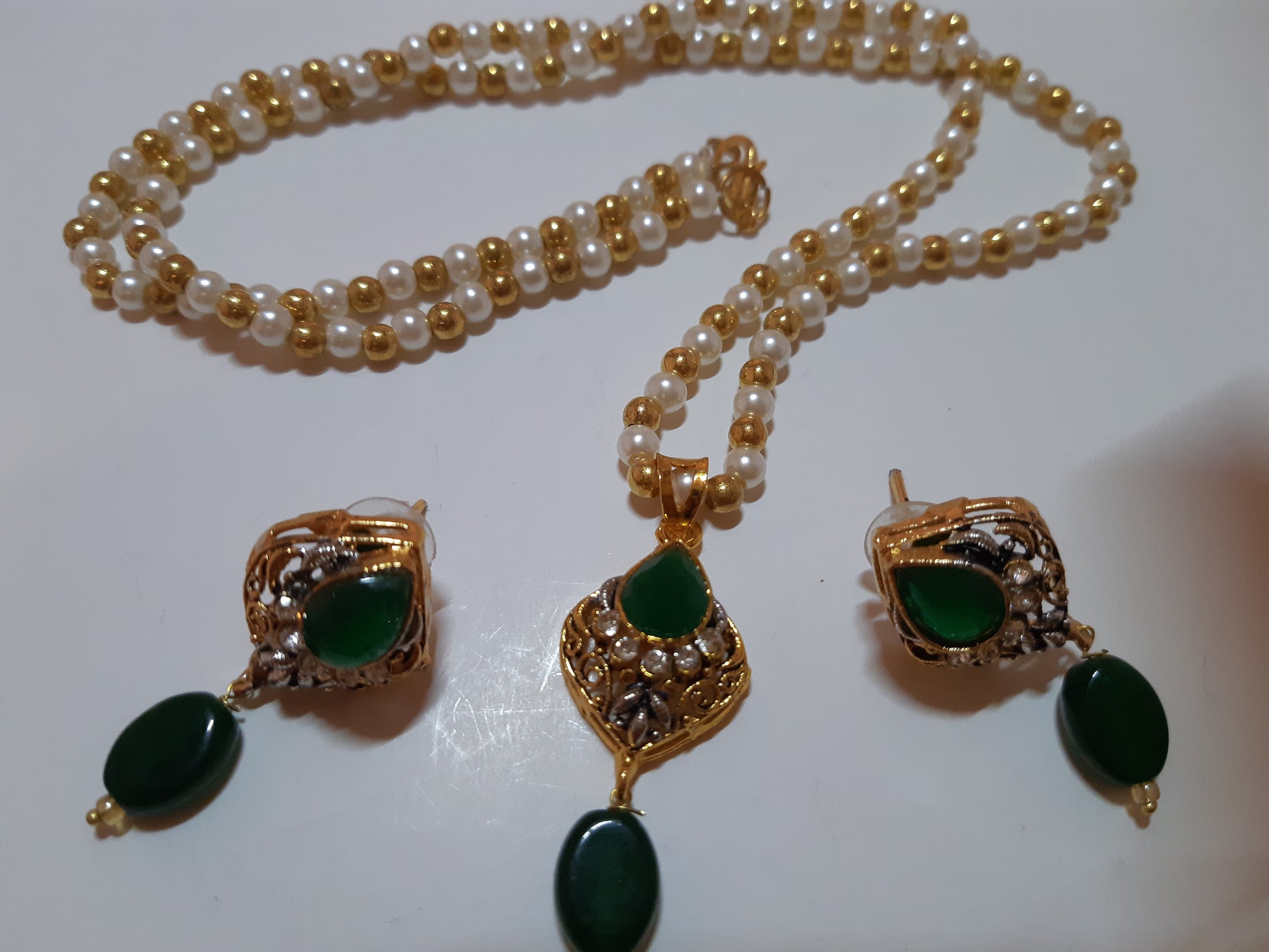 Green Golden Base Pendant Set - NATASHAHS