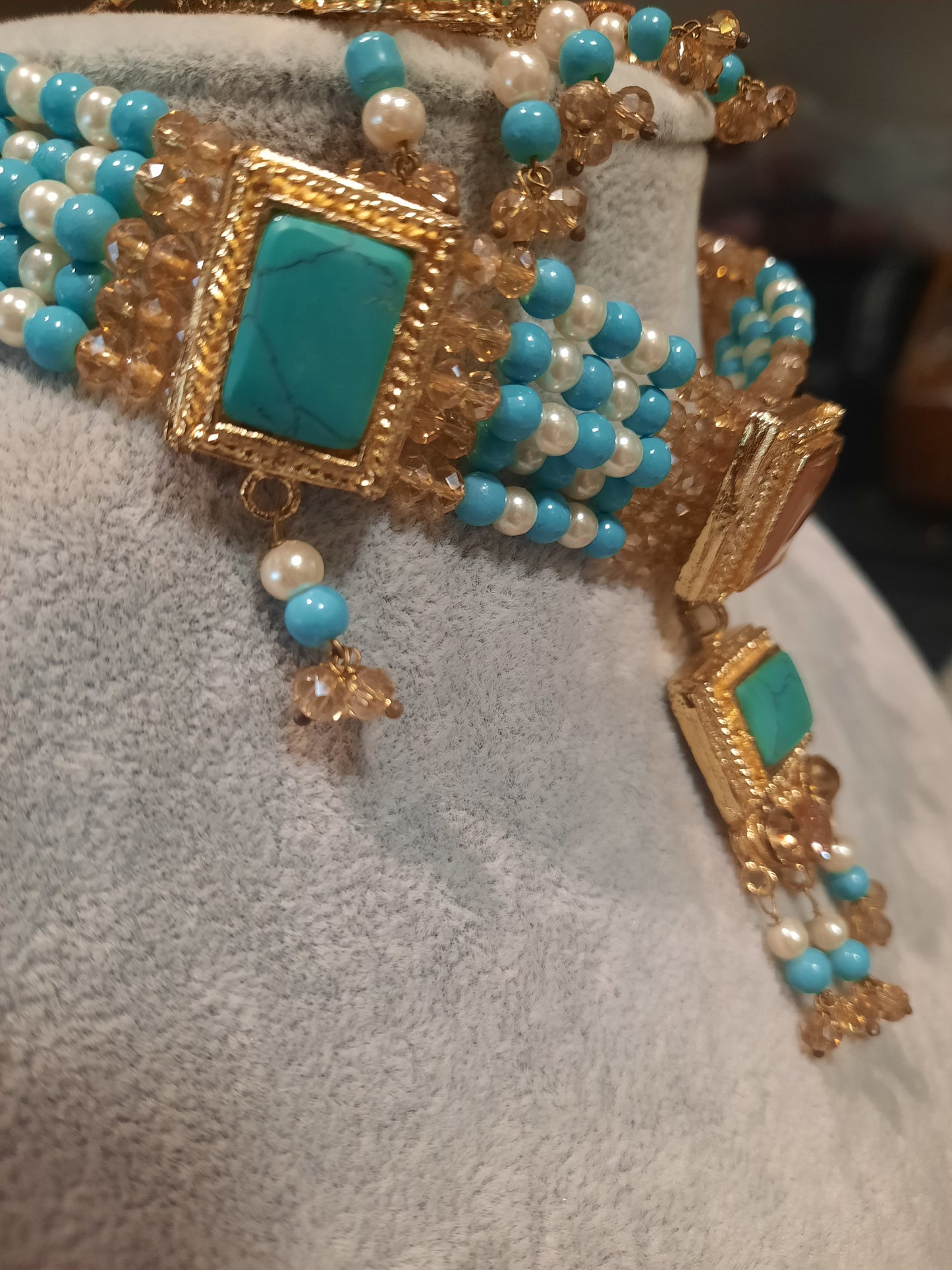 Natashah's Necklace set in Guluband style - NATASHAHS