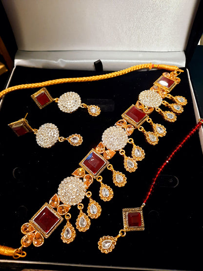 Bridal Jewelry in Golden base with Champaigne precious stones - NATASHAHS