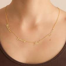 4 Inscriptions Multiple Name Necklace in 18k gold plating - NATASHAHS