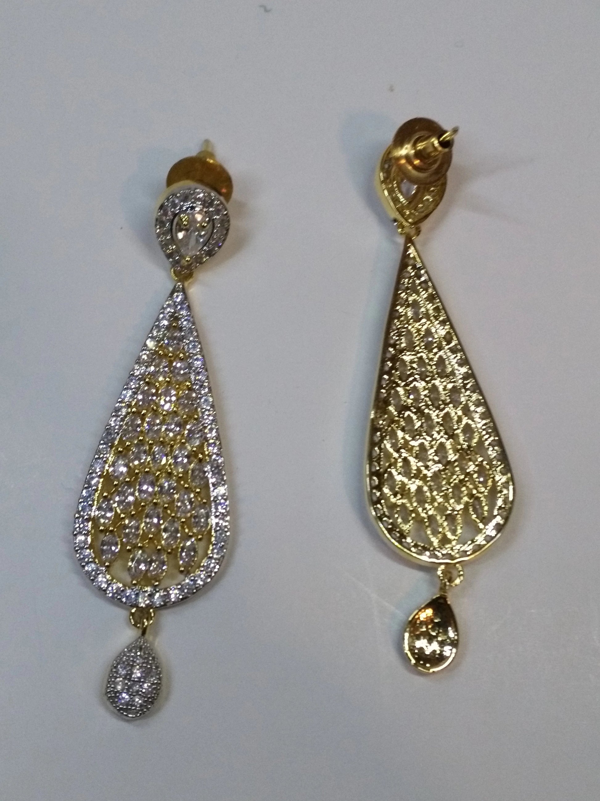 NATASHAH'S WHITE ZIRCONS EARRINGS - NS0096 - NATASHAHS