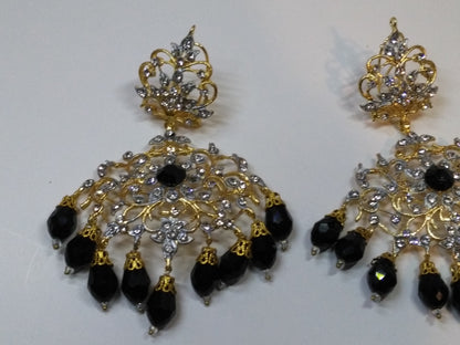 BLACK ROYAL STYLE EARRINGS FOR ROYAL PEOPLE - NATASHAHS