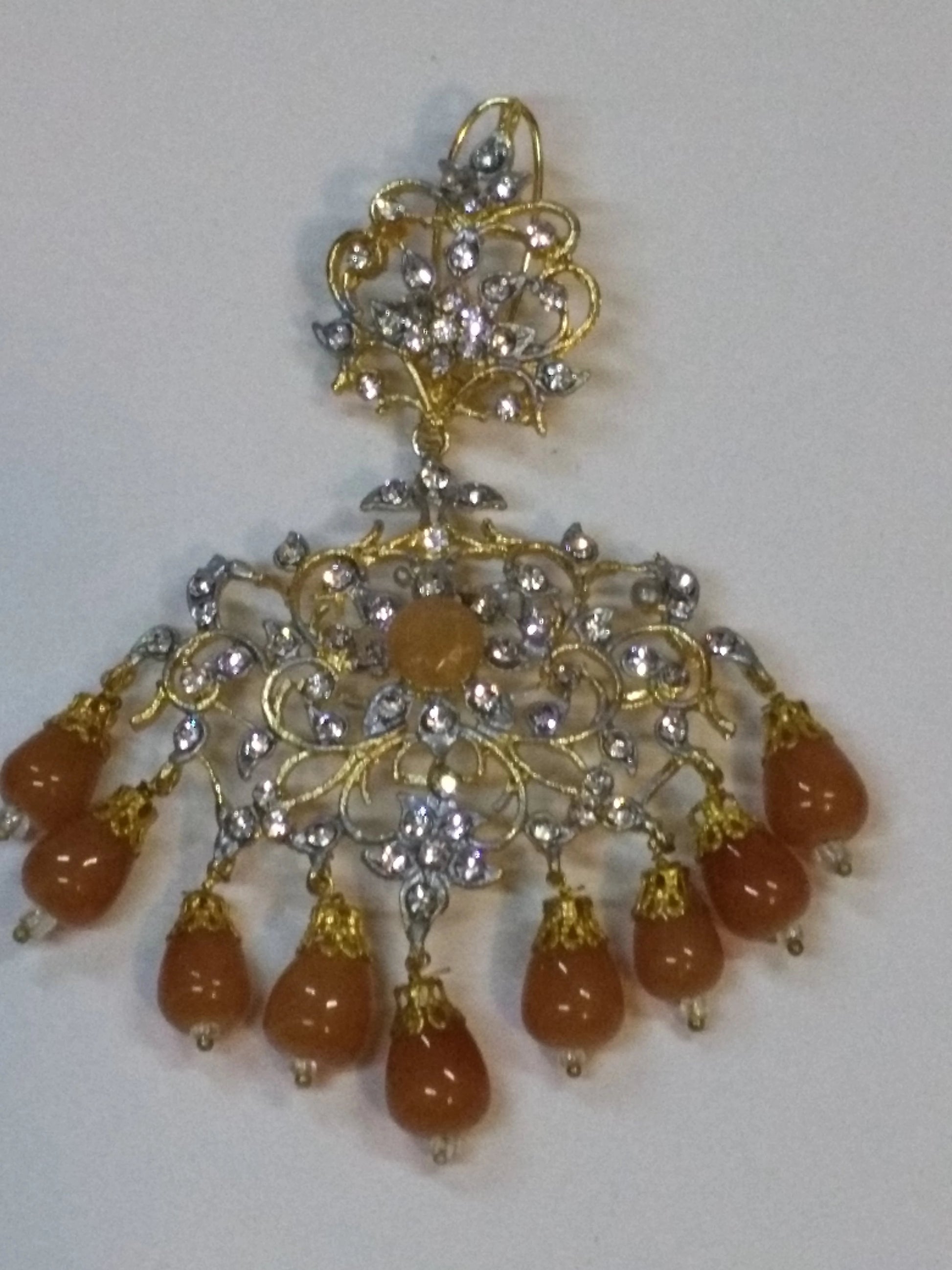 WHITE ROYAL STYLE EARRINGS FOR ROYAL PEOPLE - NATASHAHS