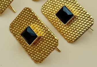 Square flat earrings - NATASHAHS